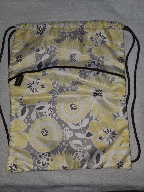 thirty-one Handbags - Thirty One Floral Drawstring Backpack - Yellow & Gray